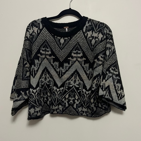 Free People Sweater - Picture 1 of 7